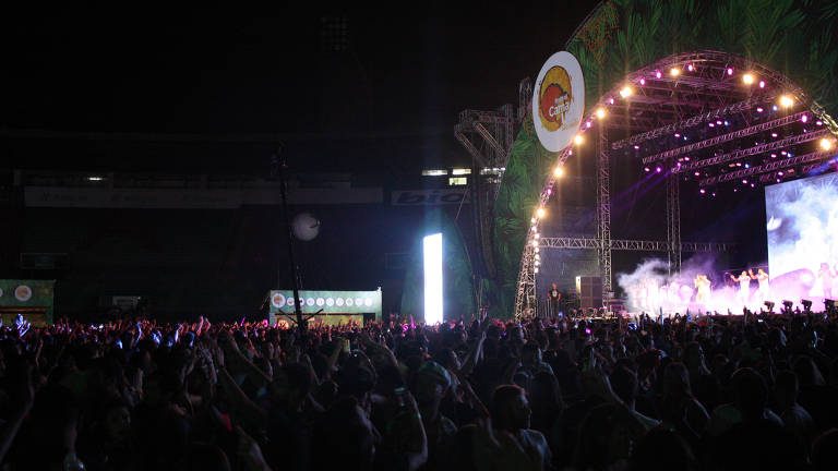 palco_carnauol_noite